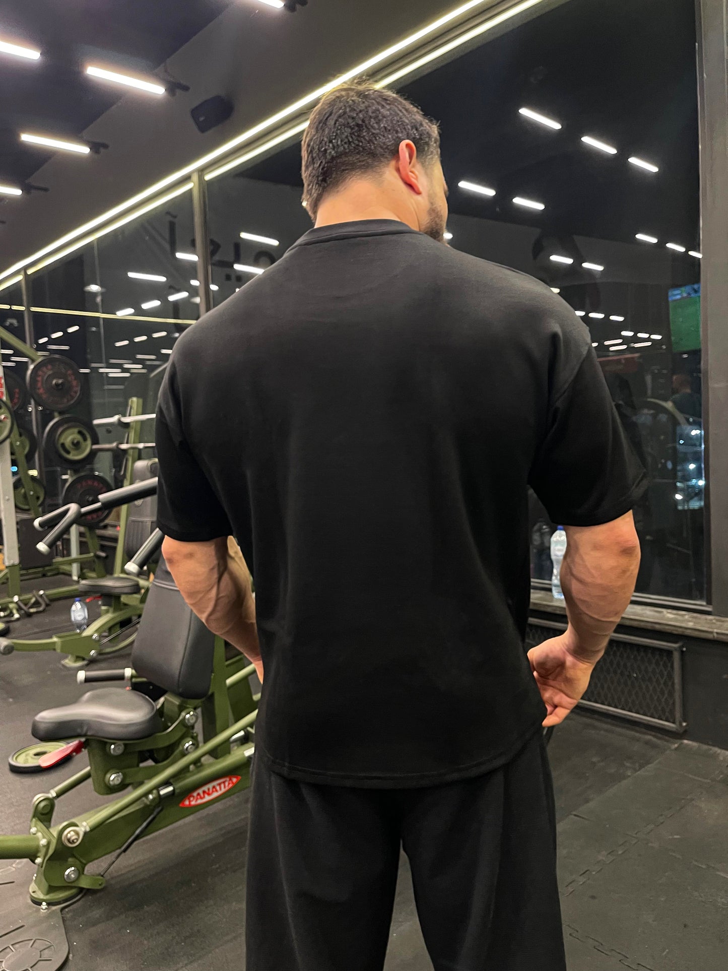 Over Sized T-shirt Cropped fit (Black)